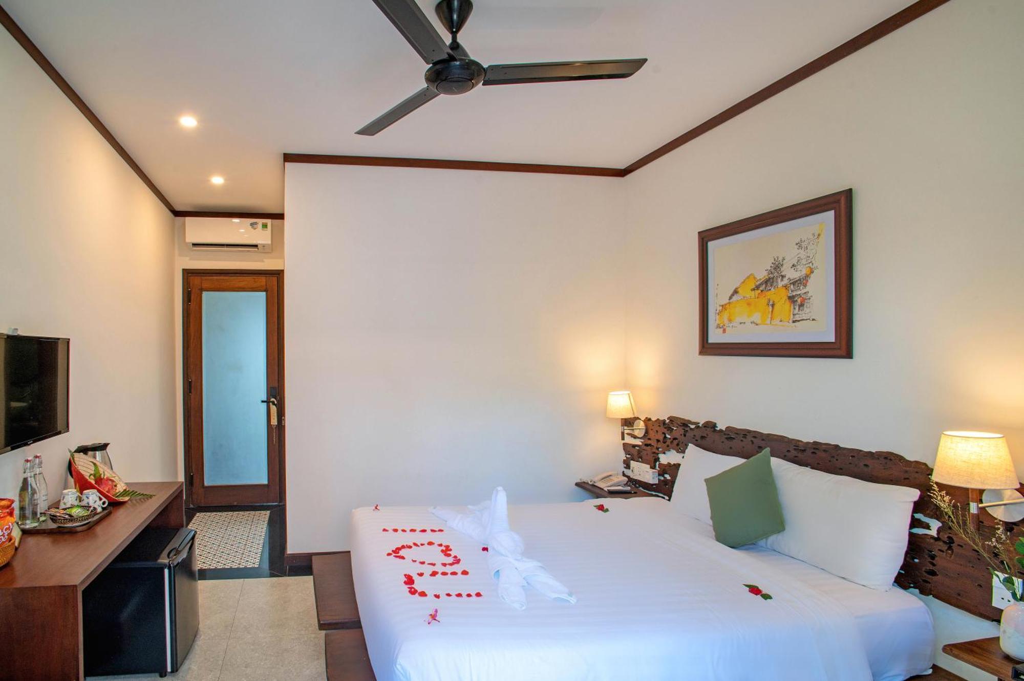 Mayci Boutique Hotel & Restaurant By Amber Hoi An Bagian luar foto